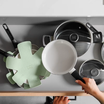 BergHOFF Leo Glints Nonstick Ceramic Frying Pan, Recycled Aluminum, Spirit 3 BergHOFF Leo Glints Nonstick Ceramic Frying Pan, Recycled Aluminum, Spirit - Image 3