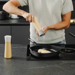 BergHOFF Balance Rubberwood Covered Grinder 8.25"