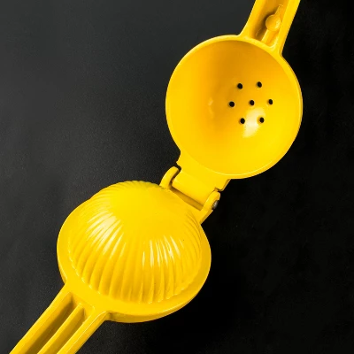 BergHOFF CooknCo 3Pc Cast Aluminum Manual Squeezers, Lemon, Lime, Orange 5 BergHOFF CooknCo 3Pc Cast Aluminum Manual Squeezers, Lemon, Lime, Orange - Image 5