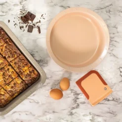 BergHOFF Leo 5" Silicone Scraper, Pink -BergHOFF Store GUEST 570eac1f f90e 4a27 8fc9 095c4f4fdbb4