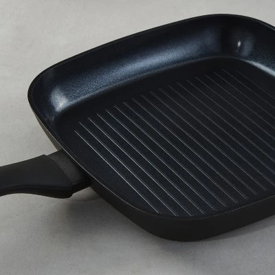 BergHOFF Helix Nonstick Ceramic Grill Pan 10.25", Recycled Aluminum, Black 3 BergHOFF Helix Nonstick Ceramic Grill Pan 10.25", Recycled Aluminum, Black - Image 3