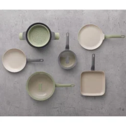 BergHOFF Balance Non-stick Ceramic Omelet Pan 10", Recycled Aluminum -BergHOFF Store GUEST 6f6562f7 6172 4dec 872a 44e0661a37b3 1