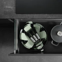 BergHOFF Phantom Nonstick Ceramic Frying Pan, Recycled Cast Aluminum -BergHOFF Store GUEST 9ad8e10e 6d24 46e4 822a a66b08f3eec2