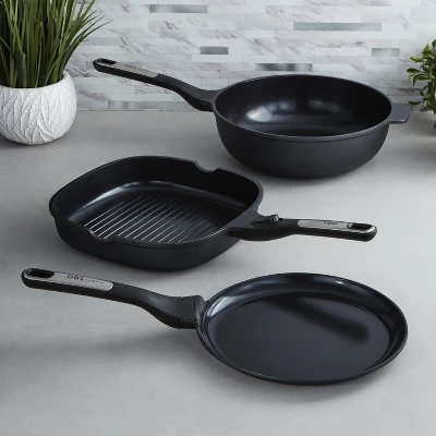 BergHOFF Phantom Nonstick Ceramic Cookware Set With Lids, Recycled Cast Aluminum 4 BergHOFF Phantom Nonstick Ceramic Cookware Set With Lids, Recycled Cast Aluminum - Image 4