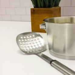 BergHOFF Essentials Stainless Steel Skimmer -BergHOFF Store GUEST b516510c 3f0d 4bf0 aa81 0797f497343d