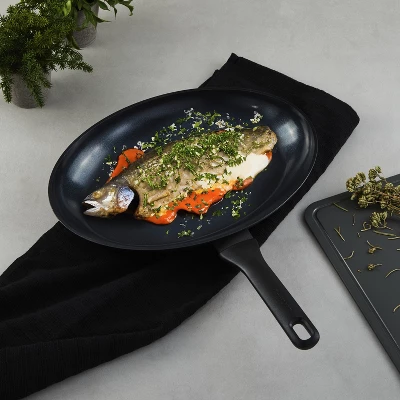 BergHOFF Helix Nonstick Ceramic 13.25" X 9.5" Fish Pan 2qt., Recycled Aluminum, Black 4 BergHOFF Helix Nonstick Ceramic 13.25" X 9.5" Fish Pan 2qt., Recycled Aluminum, Black - Image 4
