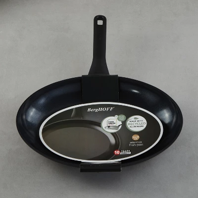 BergHOFF Helix Nonstick Ceramic 13.25" X 9.5" Fish Pan 2qt., Recycled Aluminum, Black 5 BergHOFF Helix Nonstick Ceramic 13.25" X 9.5" Fish Pan 2qt., Recycled Aluminum, Black - Image 5