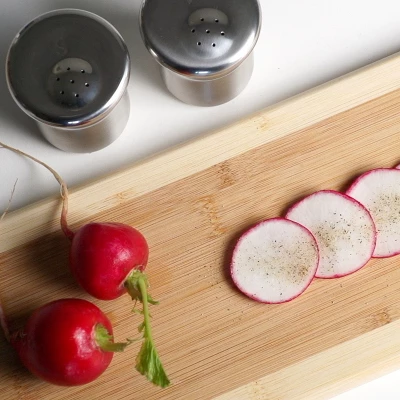 BergHOFF Essentials 2Pc 18/10 Stainless Steel Salt & Pepper Set 4 BergHOFF Essentials 2Pc 18/10 Stainless Steel Salt & Pepper Set - Image 4